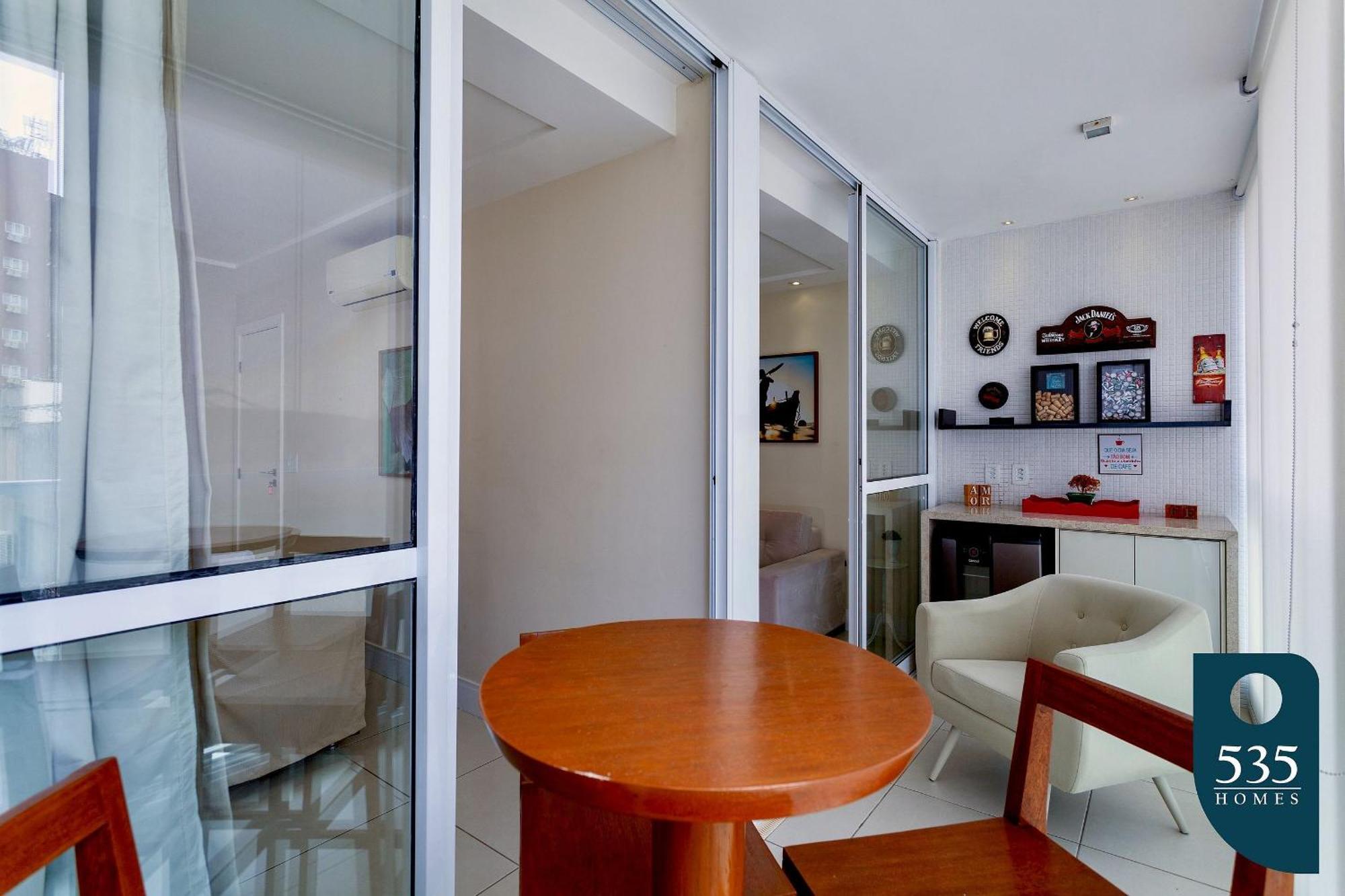 E Sala No Expresso 2222 Barra Apartment